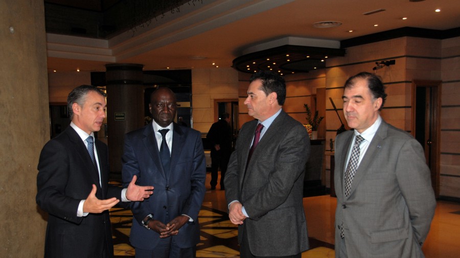 Visita del embajador de Senegal
