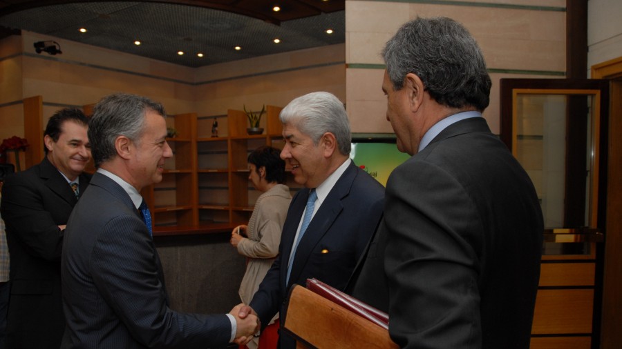Iñigo Urkullu con el embajador de Mexico