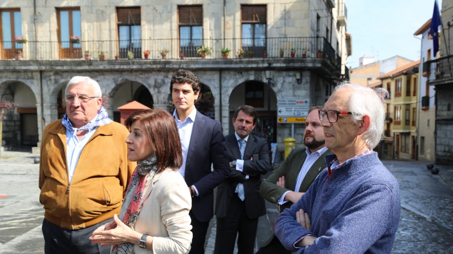 20140508 Izaskun Bilbao en Orduña