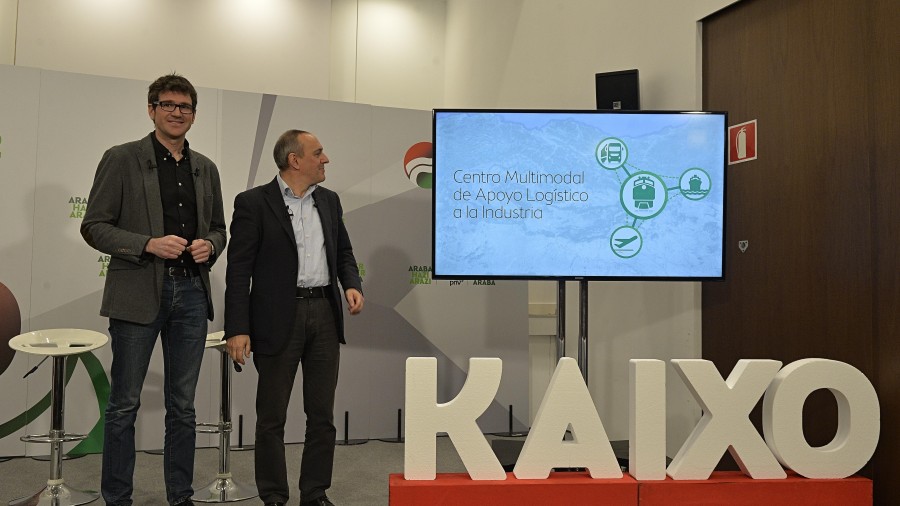 Urtaran y González presentan Centro Multimodal en Júndiz