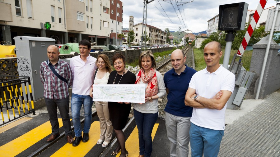 EAJ-PNV lanean ari da Bilbo-Balmaseda lineako zati bat kentzeko, Arangurengo Plazatik Casa Pintaraino