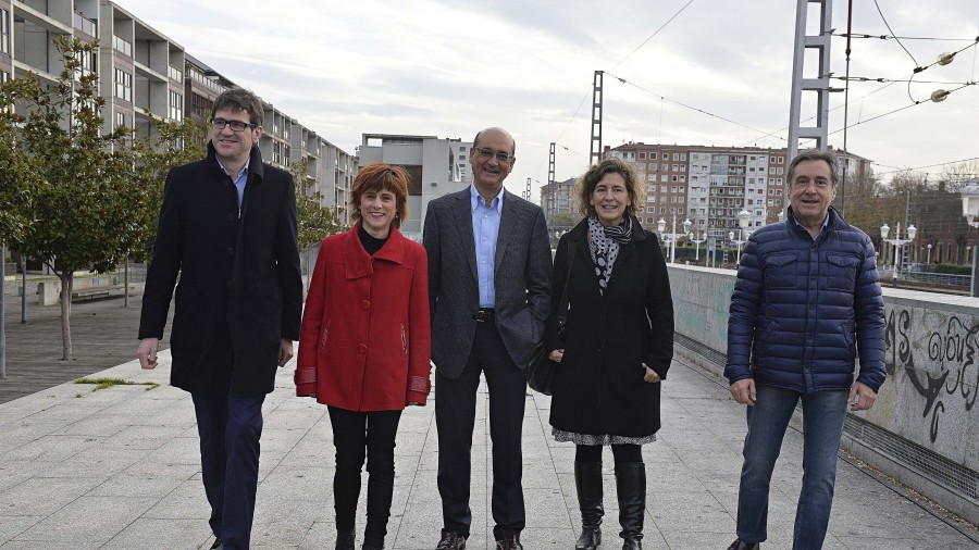  Mikel Legarda, Almudena Otaola. Acto sobre Infraestructuras Ferroviarias-TAV
