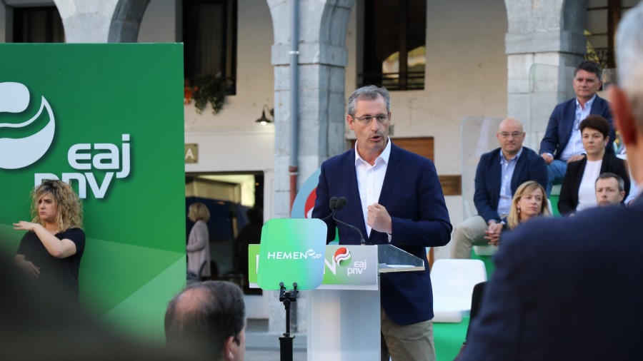 Mitin Azpeitia. Amaia Etxebarria, Markel Olano, Joseba Egibar, Izaskun Bilbao Barandica