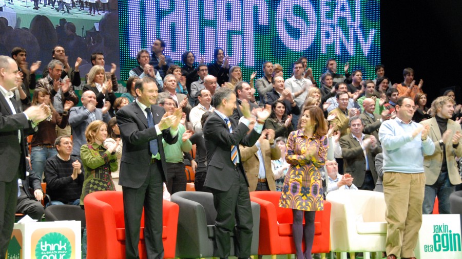 Presentación del documento Think Gaur en el  Palacio Euskalduna de Bilbao 