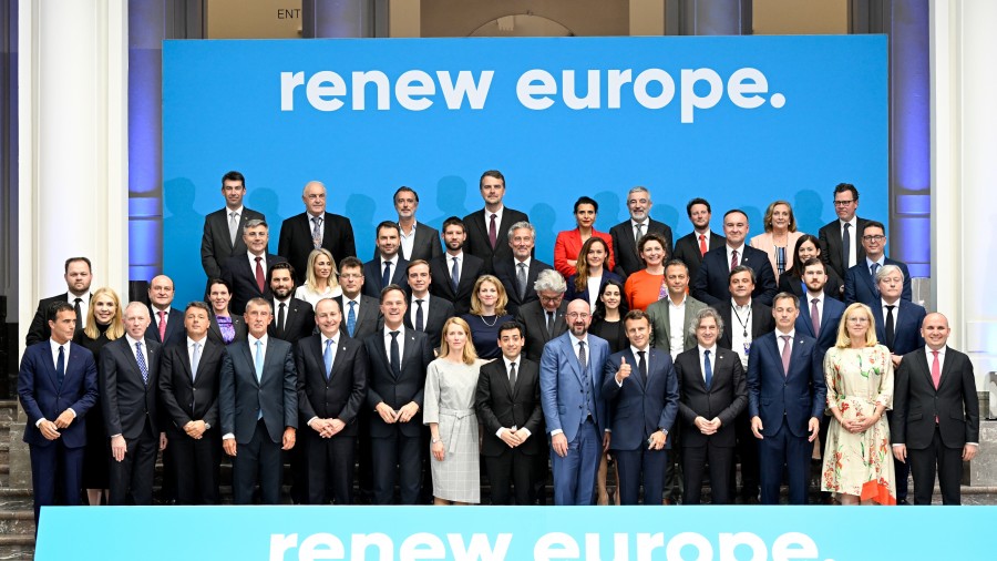 Andoni Ortuzar Renew Europeren goi-bileran, Bruselan