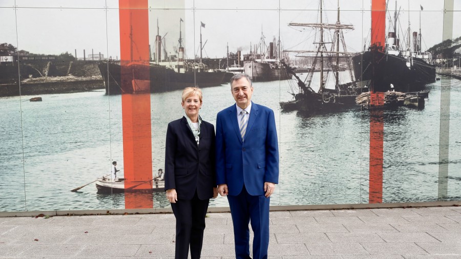 Aitor Esteban eta Arantxa Tapia SAF Sekretu Ofizialen Legeari buruzko mintegian