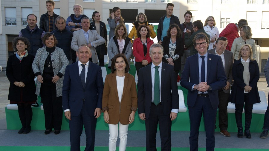 Urkullu pide a la juventud de Vitoria-Gasteiz que confíe en Urtaran, “un alcalde joven que ha dado la vuelta a la ciudad con valores sólidos y un proyecto de futuro”