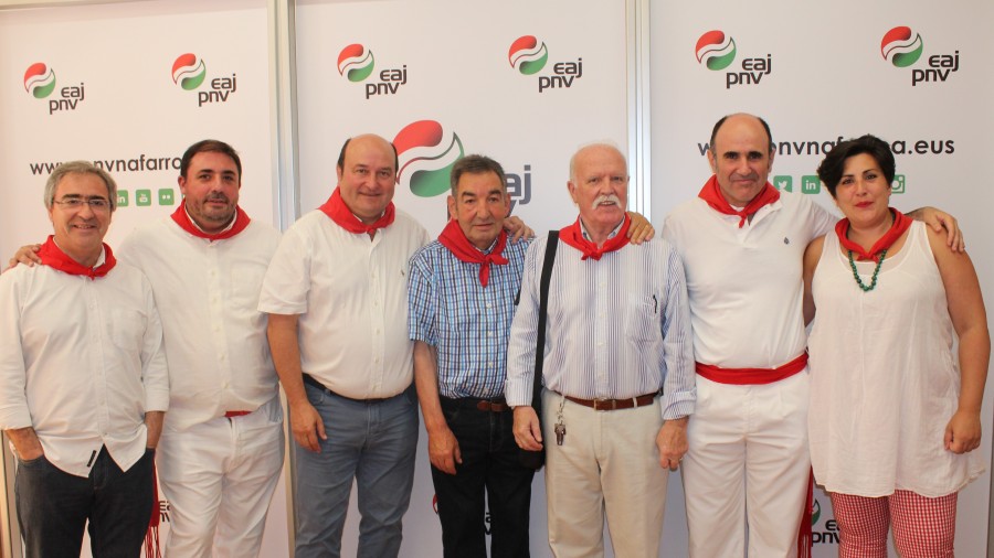 José Ángel Agirrebengoak eta Fermín Iriartek EAJ-PNVren 2019ko `zapitxoa´ jaso dute “beren lana, eskuzabaltasuna eta kidetasunagatik” 