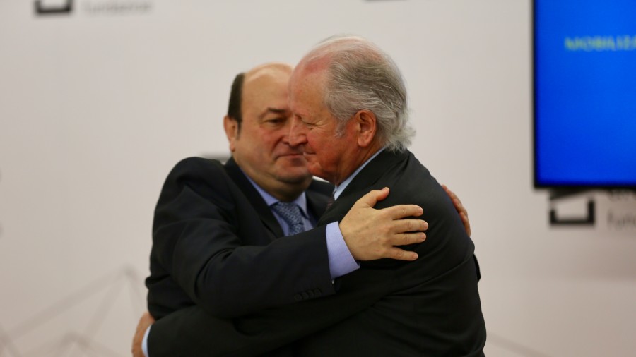 Juan Mari Atutxak agur esan dio Sabino Arana Fundazioko presidentetzari 