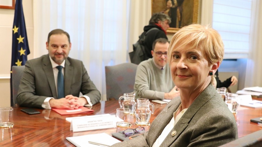 Gobierno Vasco y Ministerio analizan que Euskadi asuma las obras de los accesos del TAV de Bilbao y Vitoria-Gasteiz