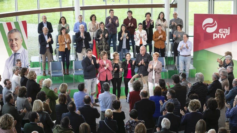 “Gure herriaren etorkizun ekonomiko, politiko eta soziala bermatzea da EAJren lehentasuna”, nabarmendu du Bakartxo Tejeriak