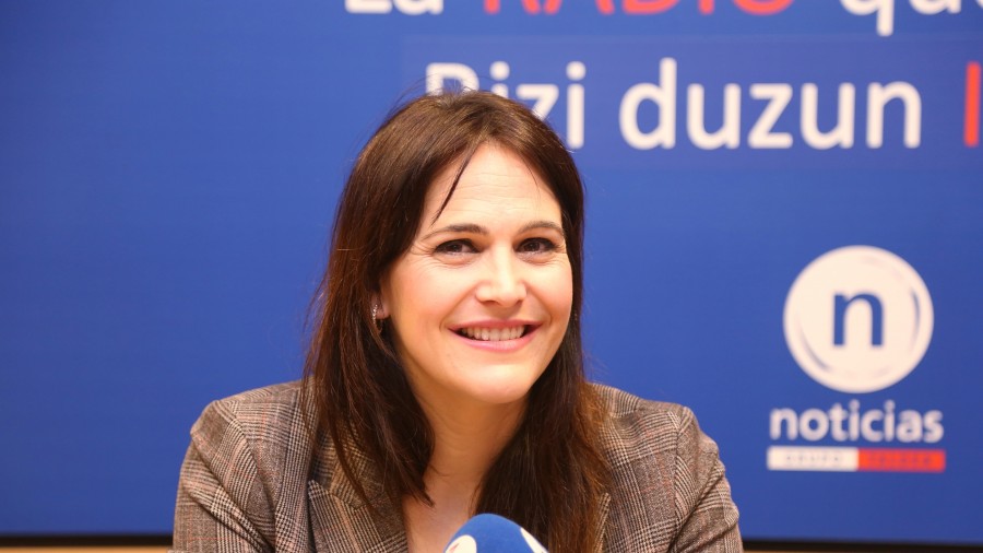 Leixuri Arrizabalagaren esanetan ezkerrekoen ardatzak ez du edukirik, eta “guztiz desegoki” jo du euskal hiritargoarentzat 