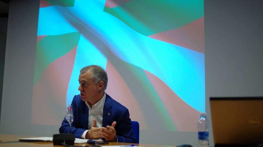 EAJ-PNVren Aberri Batzarrak aho batez onetsi du PSE-EErekin adostutako akordioa, Euskadiko koalizio Gobernua eratzera begira 