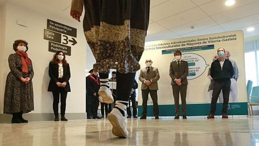 San Martineko adinekoentzako zentro soziokulturalak ateak ireki dizkie auzoko 3.600 adinekoei