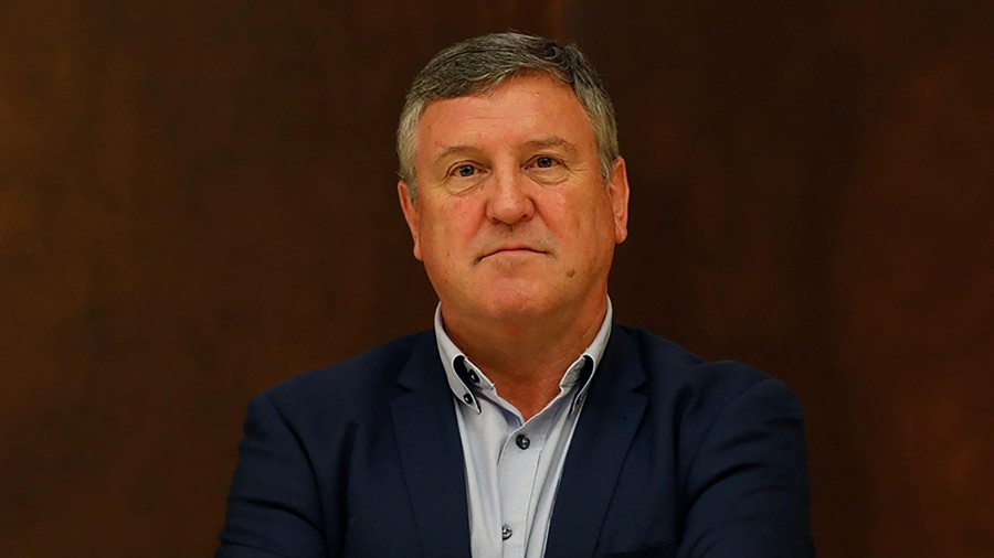 Euskal Taldeak Escrivári ohartarazi dionez “Desadostasunak Aurrekontuak baino lehenago argitu ezik, zure Gobernuak arazoak izan ditzake” 