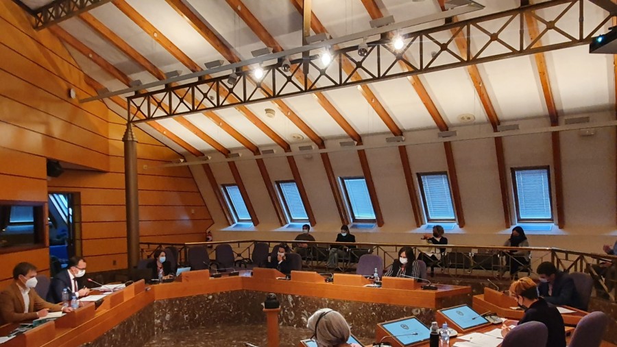 Bizkaiak 599 milioi euro gehitu ditu aurrekontura iraupen luzeko zainketetan babes-sarea eta trantsizioa indartzeko