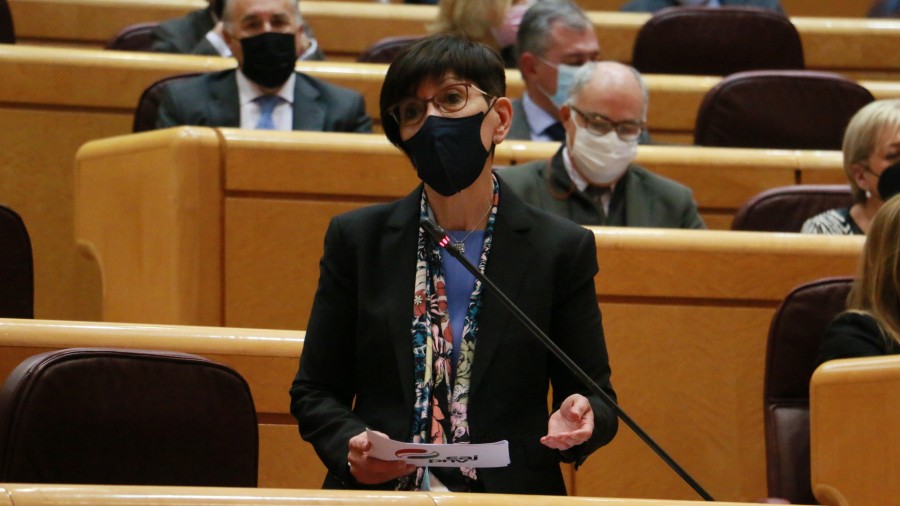 Espainiako Gobernuak Mendebaldeko Saharari buruz egindako bira “lotsagarria” leporatu dio Estefanía Beltrán de Herediak Albares ministroari
