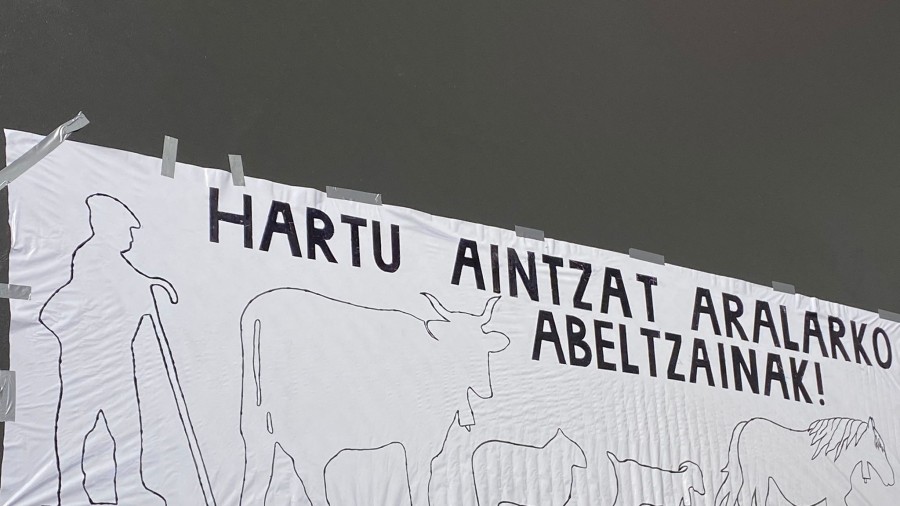 Pancartas retiradas