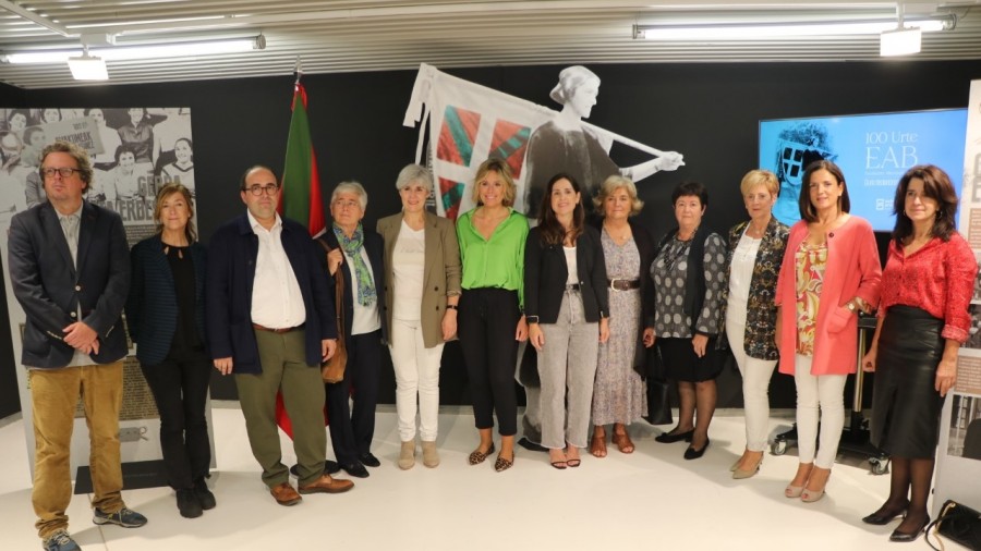 Emakume Abertzale Batzak, euskal emakume abertzaleak ahaldundu zituen mugimendu feministak, 100 urte bete ditu