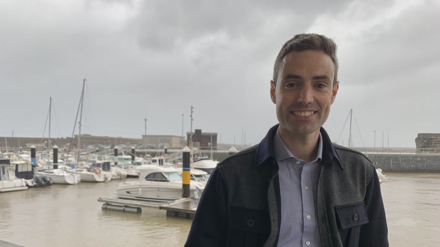 EAJ-PNV-ren biltzarrak Bermeoko egungo alkatea den Aritz Abaroa Cantuariense aukeratu du berriro 2023ko udal hauteskundeetarako hautagai gisa 
