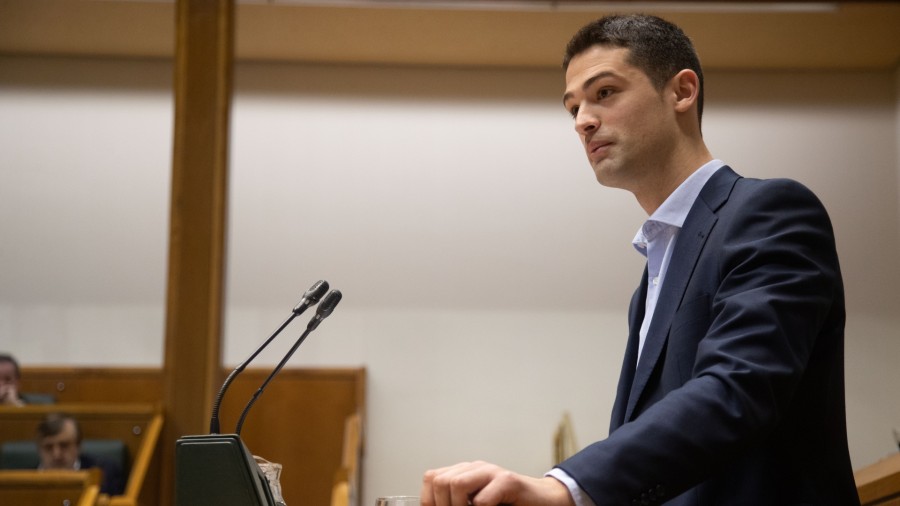 EAJ-PNVk euskal harrera eredua aldarrikatu du eta Sanchezi elkarrizketarako eta lankidetzarako deia egin dio