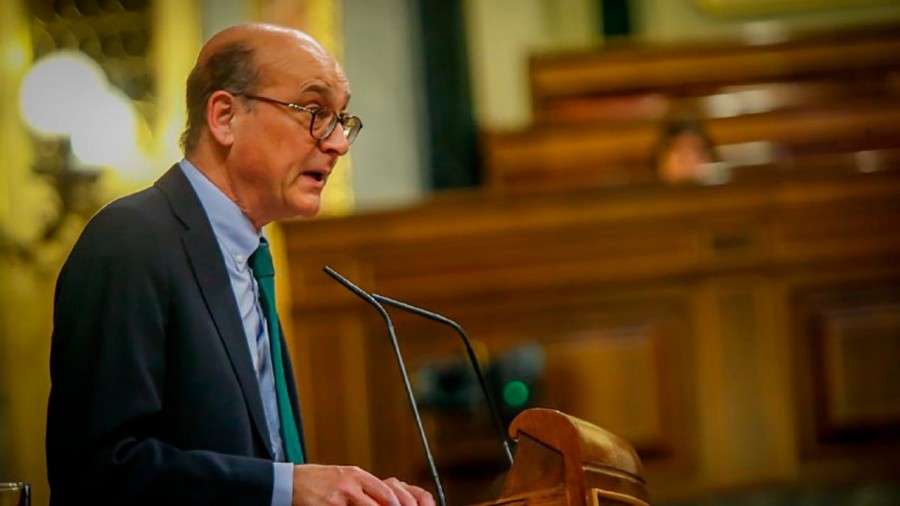 Arma zorrotzei mugak jartzeko PPk  aurkeztu duen ekimena kritikatu du Euskal Taldeak, 