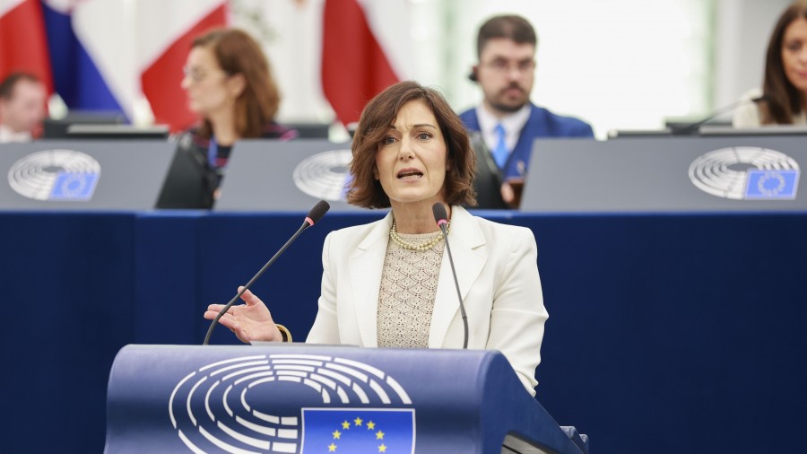 Oihane Agirregoitia: “Es urgente reforzar la gobernanza mundial de la Inteligencia Artificial” 