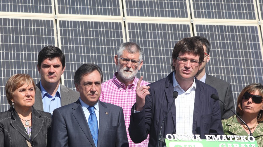 Acto en el polígono industrial de Júndiz: Gorka Urtaran