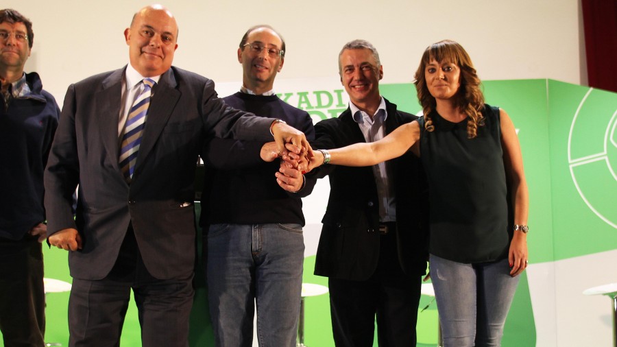Acto en Oion: 