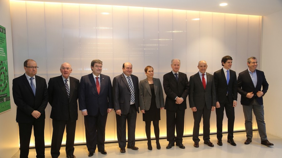 Uxue Barkos defiende el Convenio Económico como una de las herramientas más eficaces para garantizar el bienestar y la prosperidad de los navarros y n