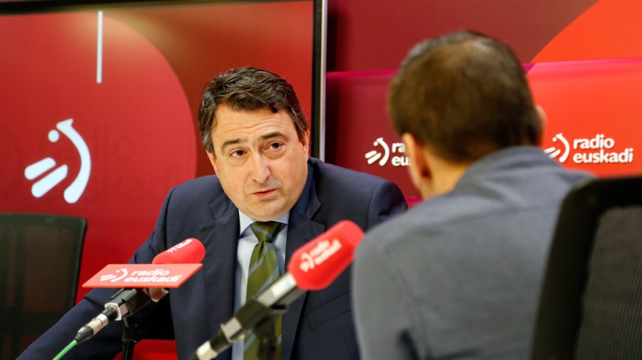 Aitor Esteban: “Nire obsesio eta kezka nagusia da herri honek Madrilen bere interesak oso hurbiletik babestuko dituen ordezkaritza izatea
