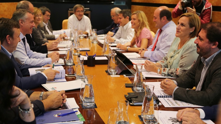 El EBB contactará mañana con las fuerzas políticas vascas para posibilitar la formación de un Gobierno “fuerte y estable”