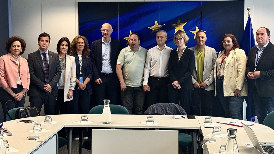 EAJ-PNV arropa en Bruselas a las y los trabajadores de BSH afectados por el cierre de la planta de Esquíroz