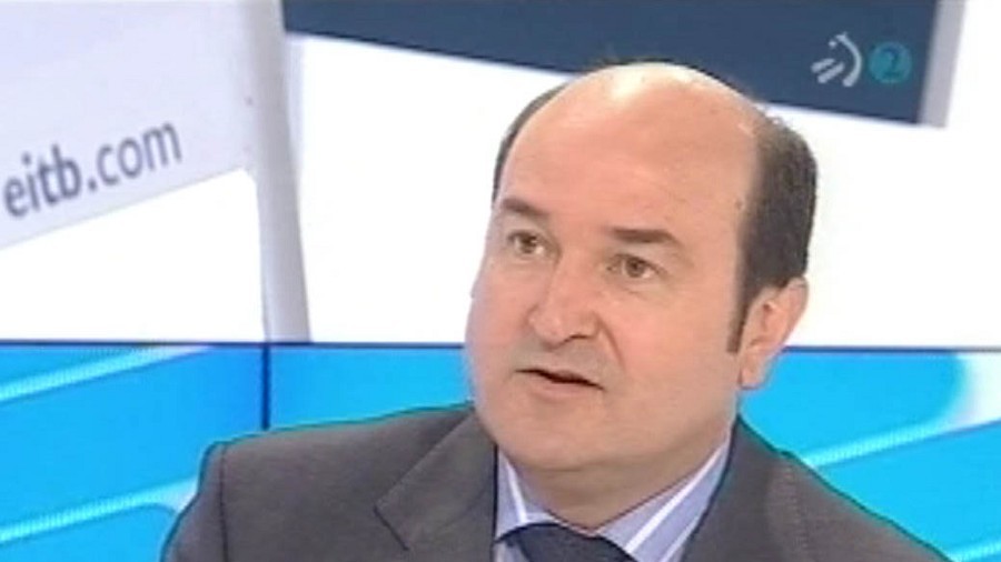 Andoni Oruzar ETB2ko 