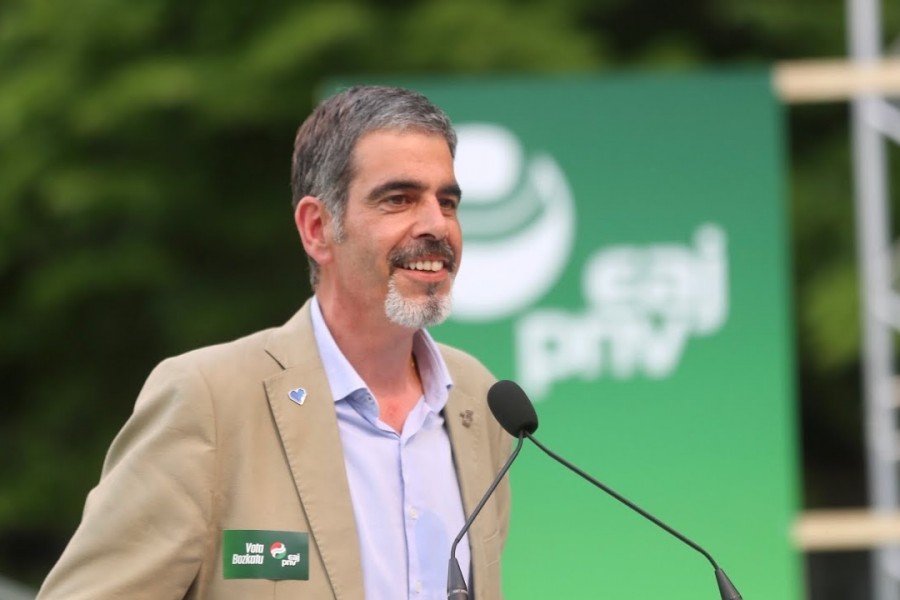 Eneko Goia: 